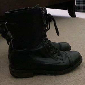 Combat boots